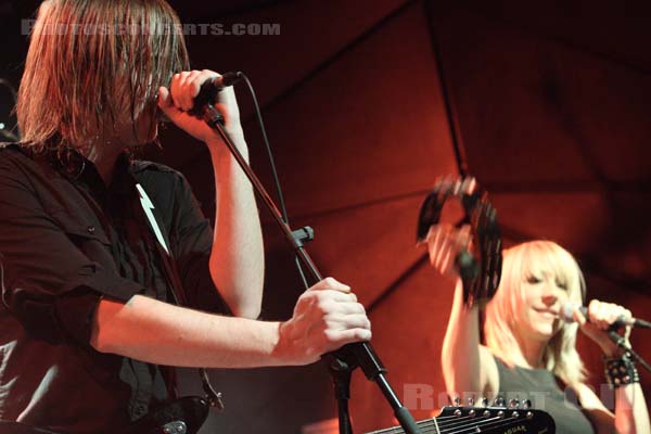 THE VON BONDIES - 2008-02-10 - PARIS - Nouveau Casino - Jason Stollsteimer - Christy Hunt